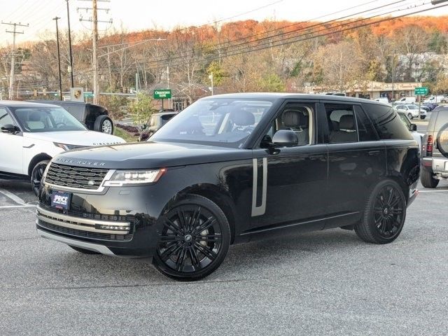 2023 Land Rover Range Rover SE