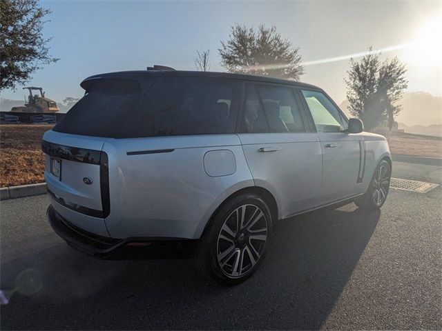 2023 Land Rover Range Rover SE