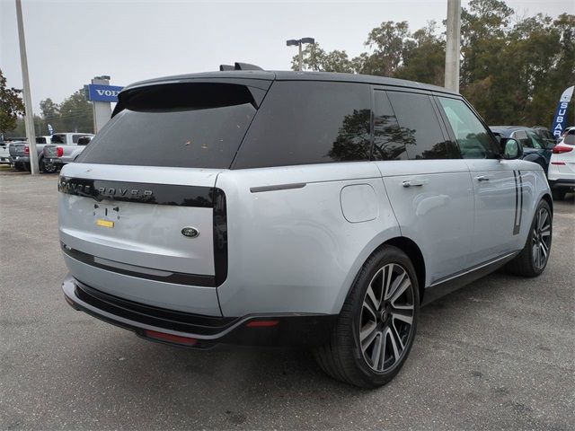 2023 Land Rover Range Rover SE