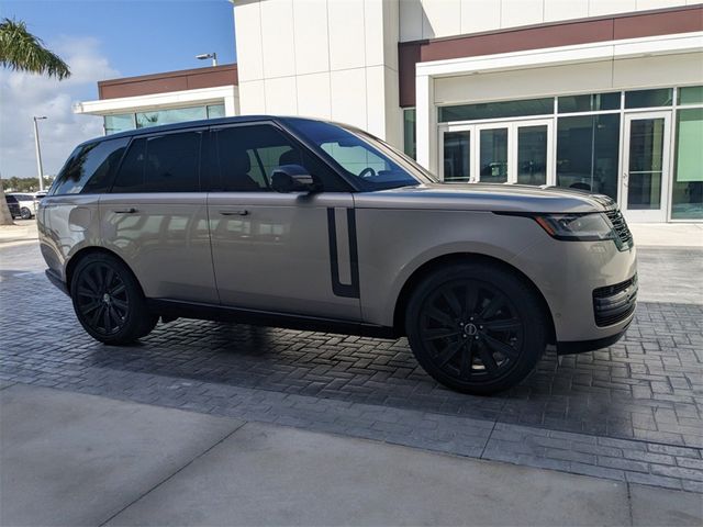 2023 Land Rover Range Rover SE