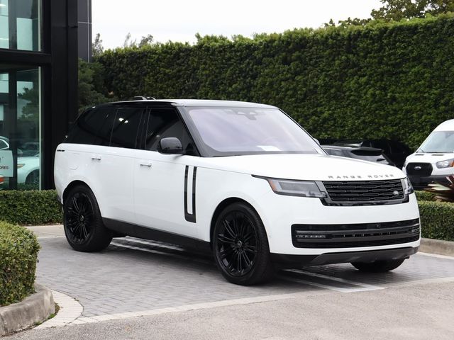 2023 Land Rover Range Rover SE