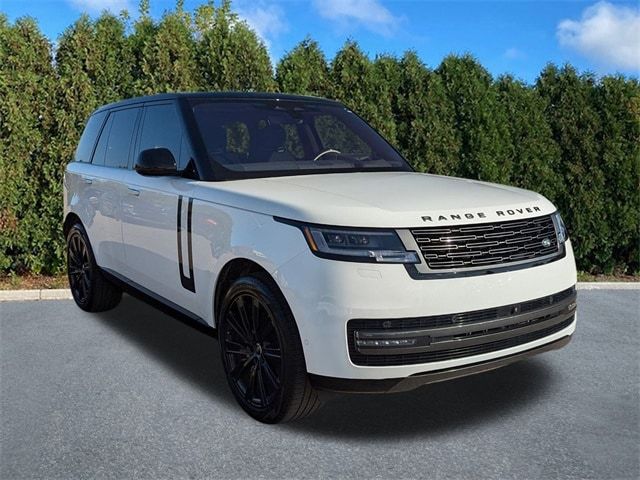 2023 Land Rover Range Rover SE