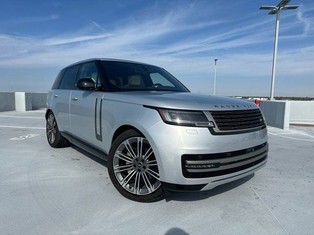 2023 Land Rover Range Rover SE