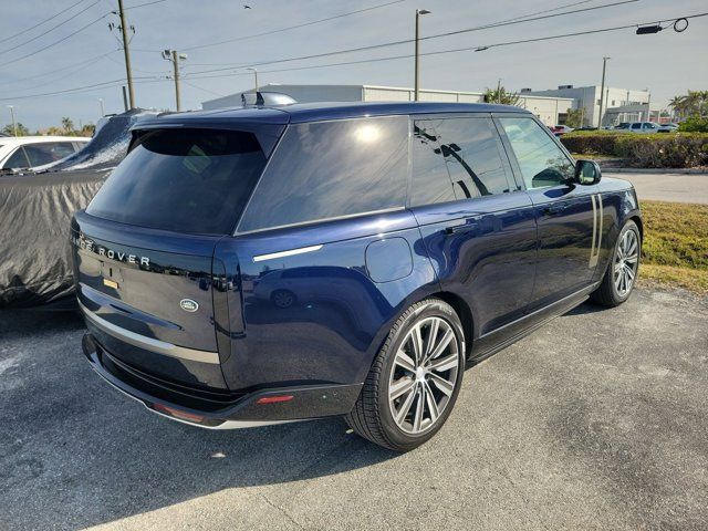 2023 Land Rover Range Rover SE