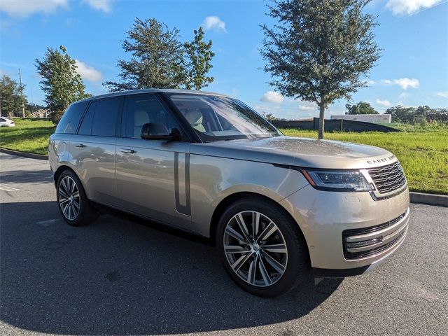 2023 Land Rover Range Rover SE