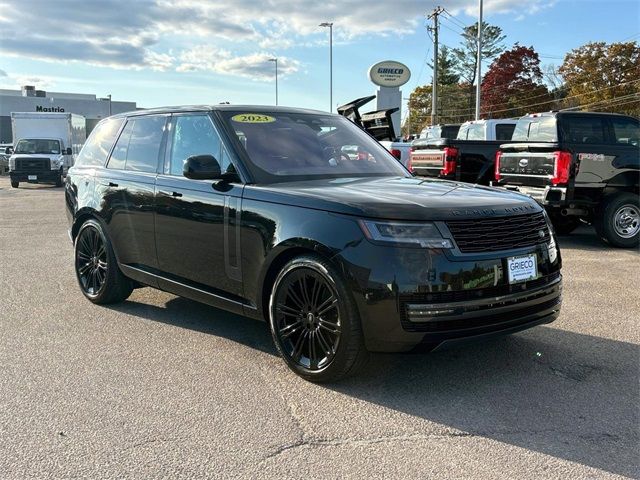 2023 Land Rover Range Rover SE