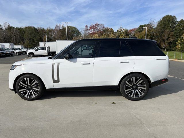 2023 Land Rover Range Rover SE