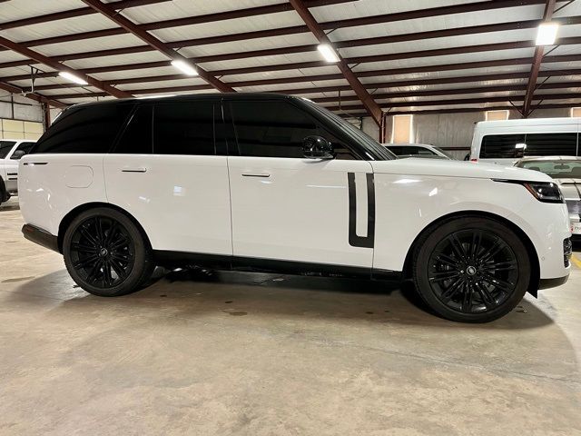 2023 Land Rover Range Rover SE