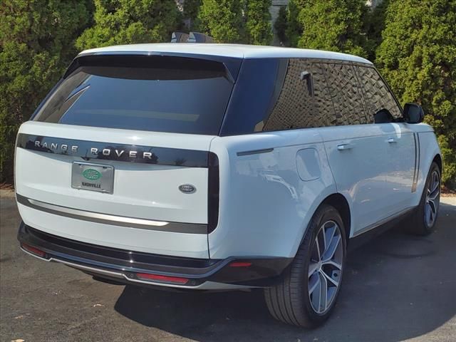 2023 Land Rover Range Rover SE