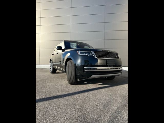 2023 Land Rover Range Rover SE