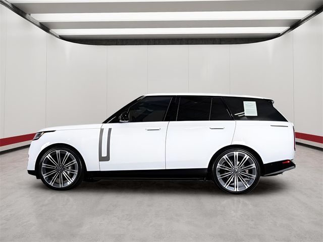 2023 Land Rover Range Rover SE