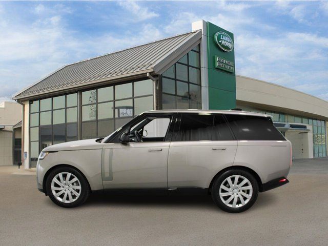 2023 Land Rover Range Rover SE