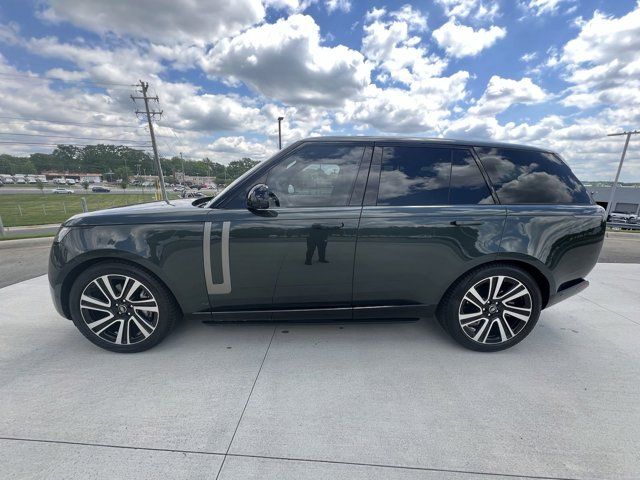 2023 Land Rover Range Rover SE