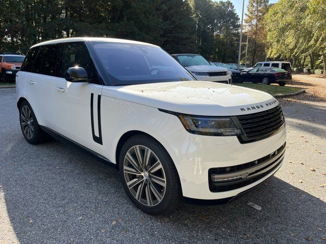 2023 Land Rover Range Rover SE