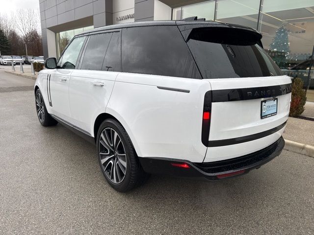 2023 Land Rover Range Rover SE