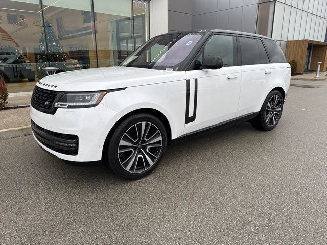 2023 Land Rover Range Rover SE