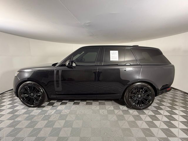 2023 Land Rover Range Rover SE