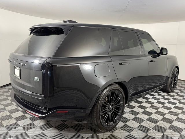 2023 Land Rover Range Rover SE