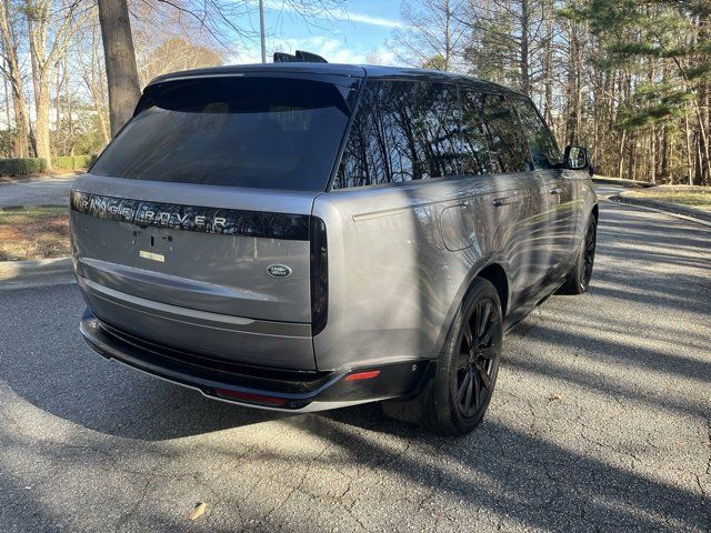 2023 Land Rover Range Rover SE