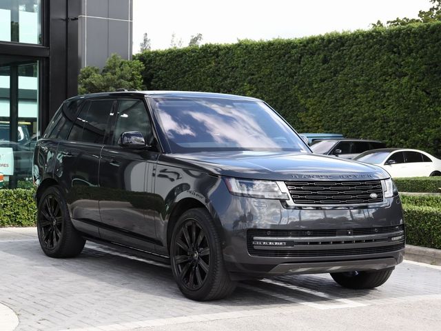 2023 Land Rover Range Rover SE