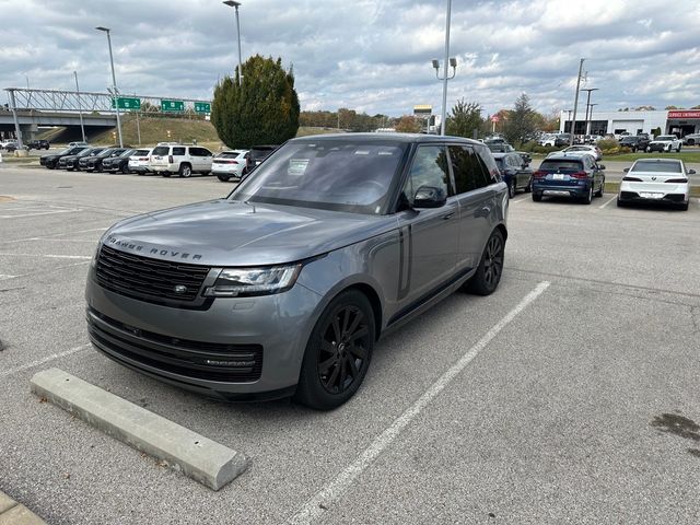 2023 Land Rover Range Rover SE