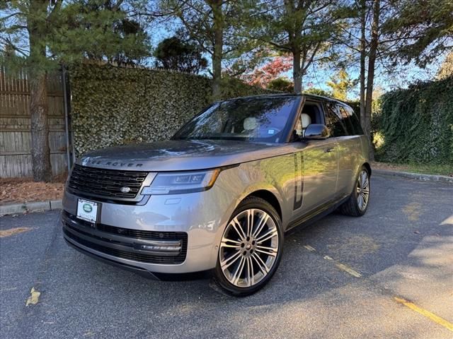 2023 Land Rover Range Rover SE