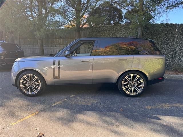 2023 Land Rover Range Rover SE