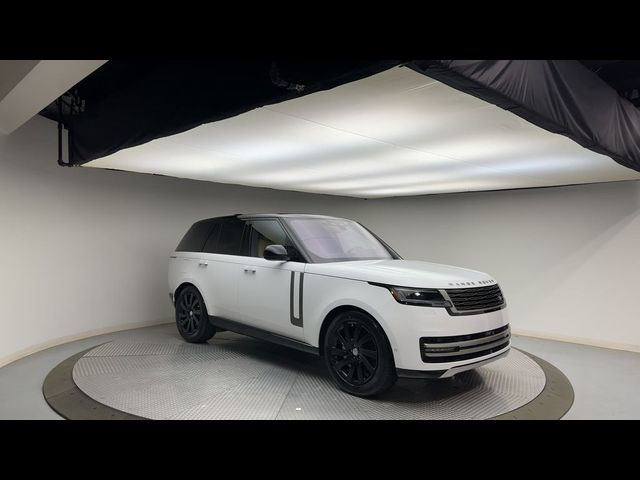 2023 Land Rover Range Rover SE