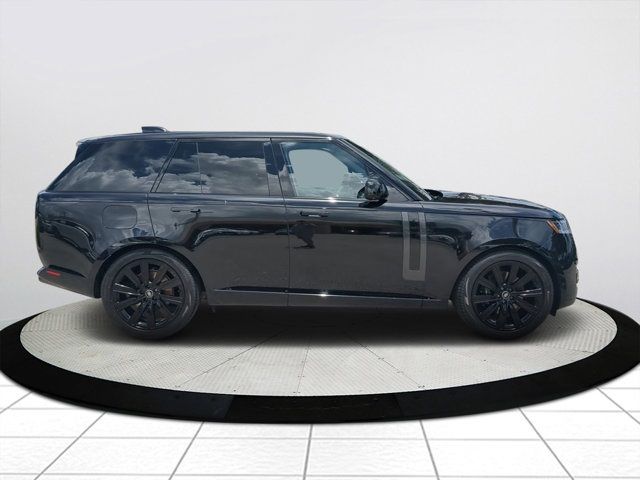 2023 Land Rover Range Rover SE