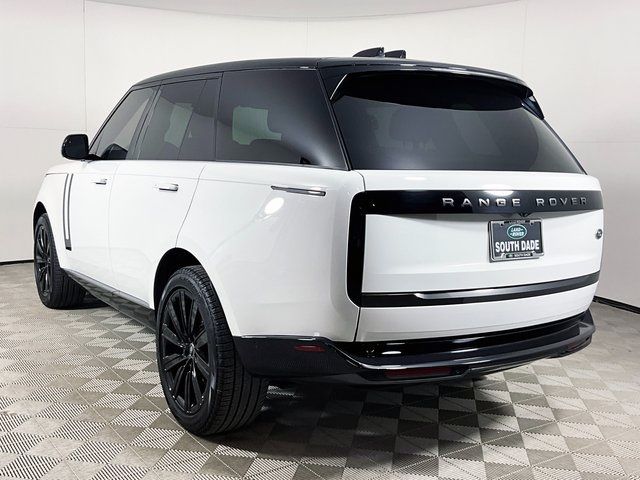 2023 Land Rover Range Rover SE