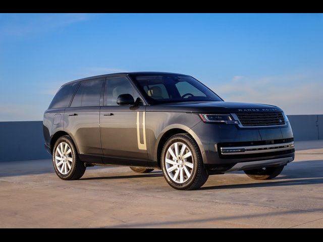 2023 Land Rover Range Rover SE