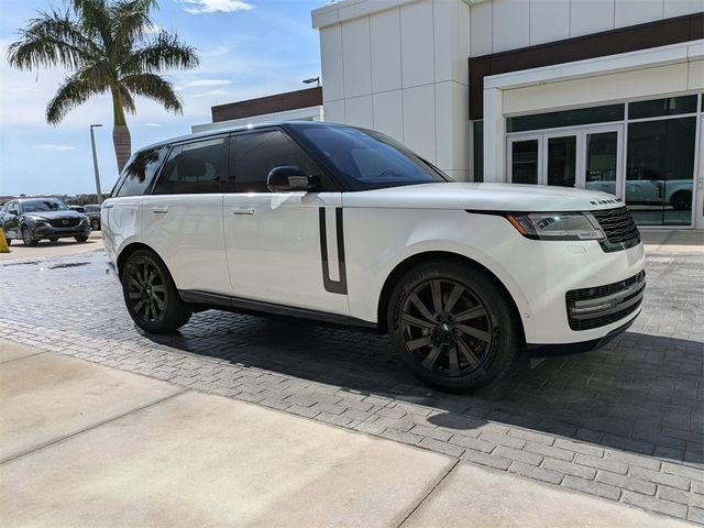 2023 Land Rover Range Rover SE