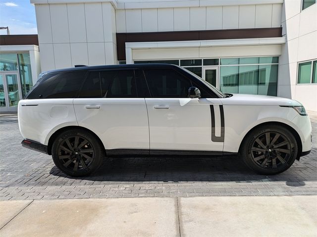 2023 Land Rover Range Rover SE