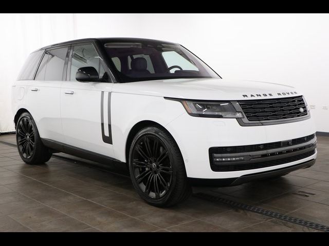 2023 Land Rover Range Rover SE