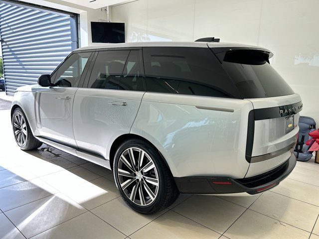 2023 Land Rover Range Rover SE