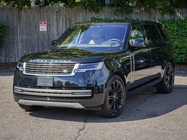 2023 Land Rover Range Rover SE