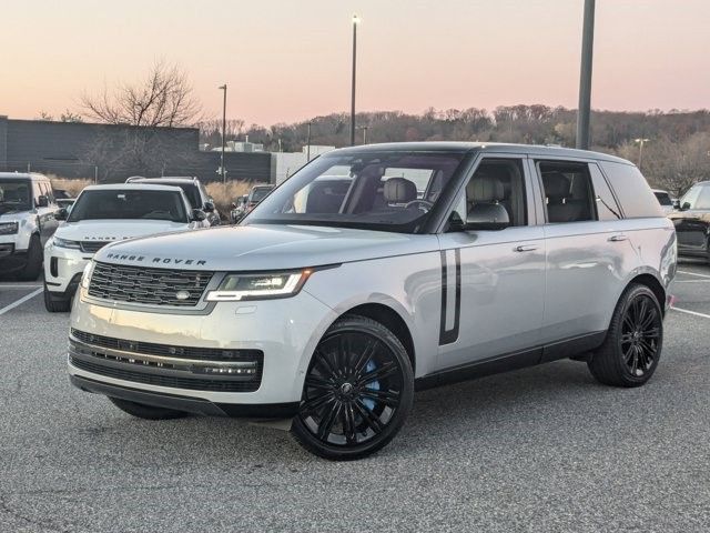 2023 Land Rover Range Rover SE