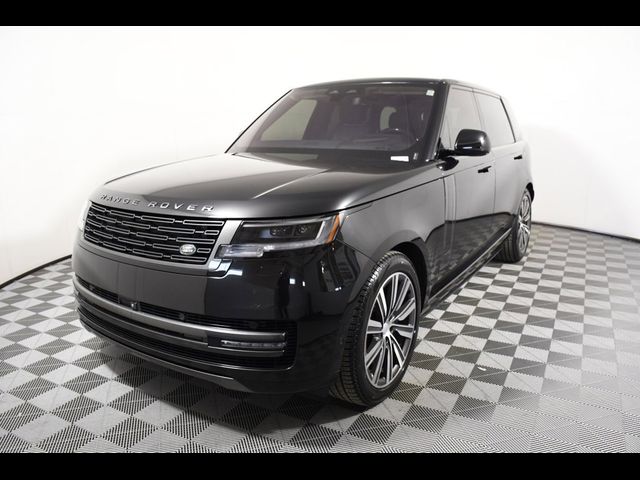 2023 Land Rover Range Rover SE