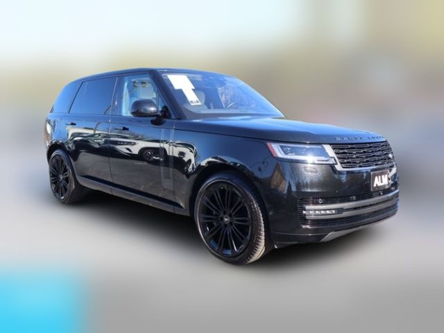 2023 Land Rover Range Rover SE