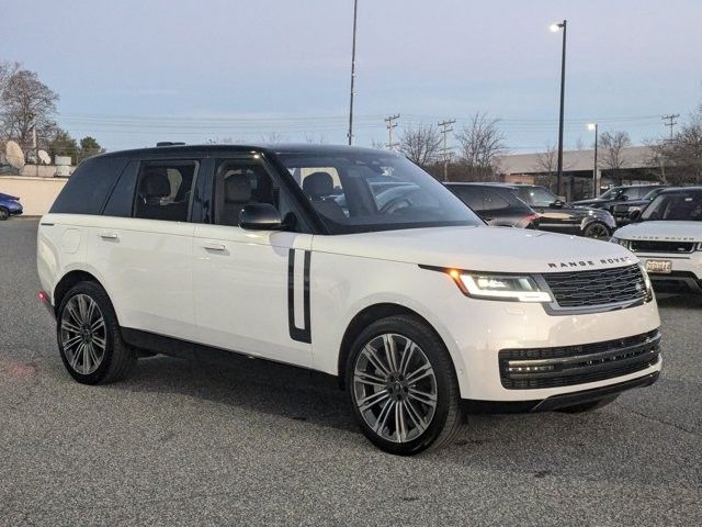 2023 Land Rover Range Rover SE