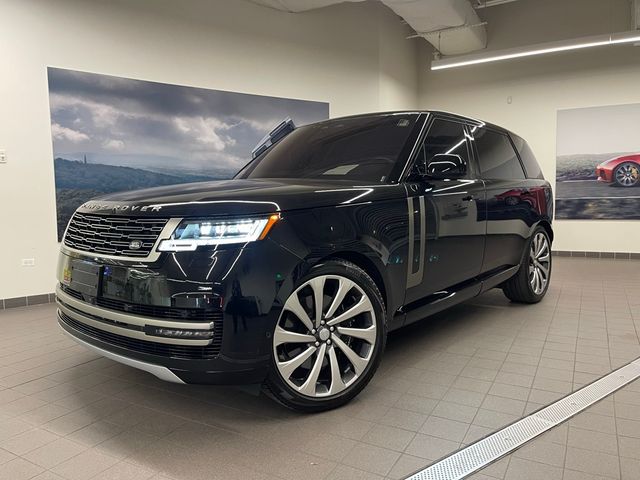 2023 Land Rover Range Rover SE