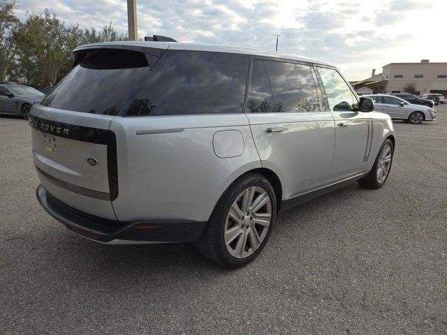 2023 Land Rover Range Rover SE