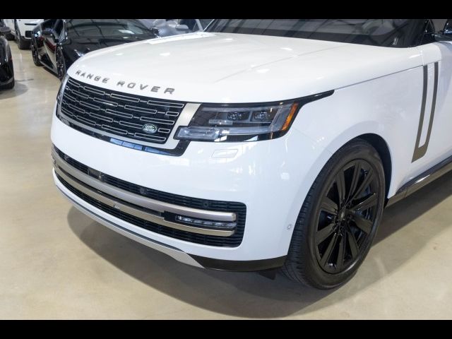 2023 Land Rover Range Rover SE