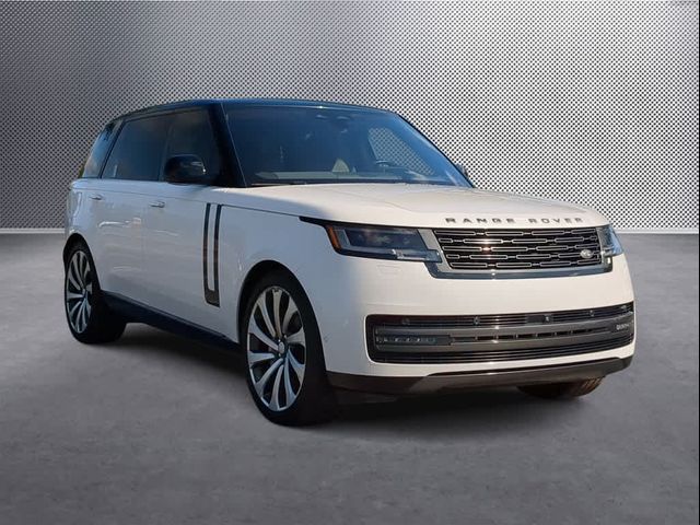 2023 Land Rover Range Rover SE