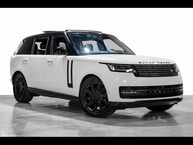 2023 Land Rover Range Rover SE