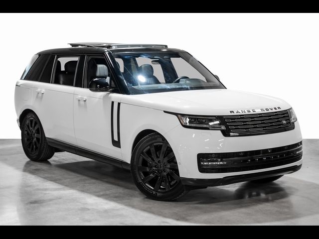 2023 Land Rover Range Rover SE