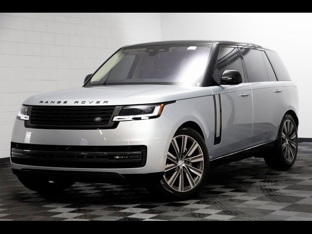 2023 Land Rover Range Rover SE