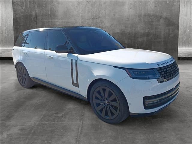 2023 Land Rover Range Rover SE