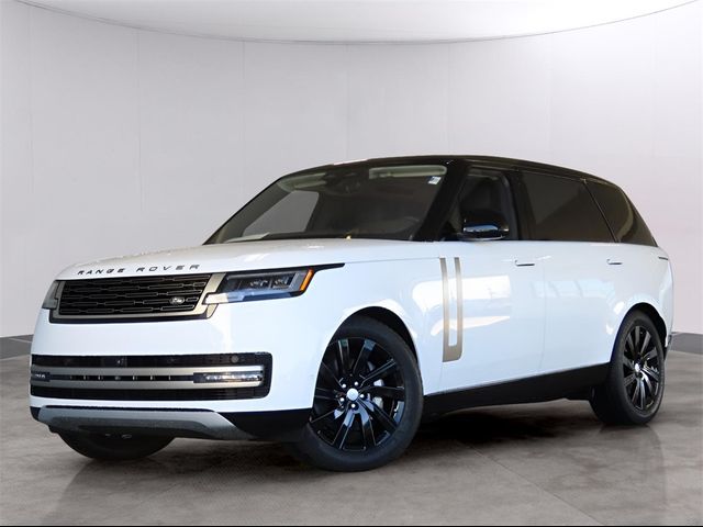 2023 Land Rover Range Rover SE