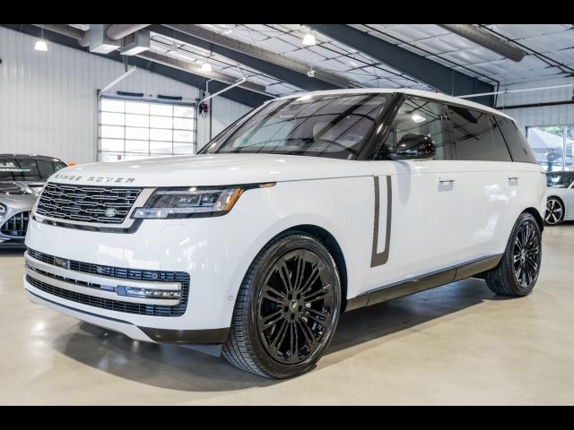 2023 Land Rover Range Rover SE